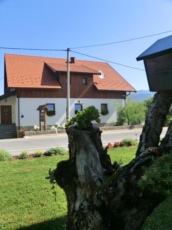 Hotel Ethno House Izvor à Vrelo Koreničko Extérieur photo