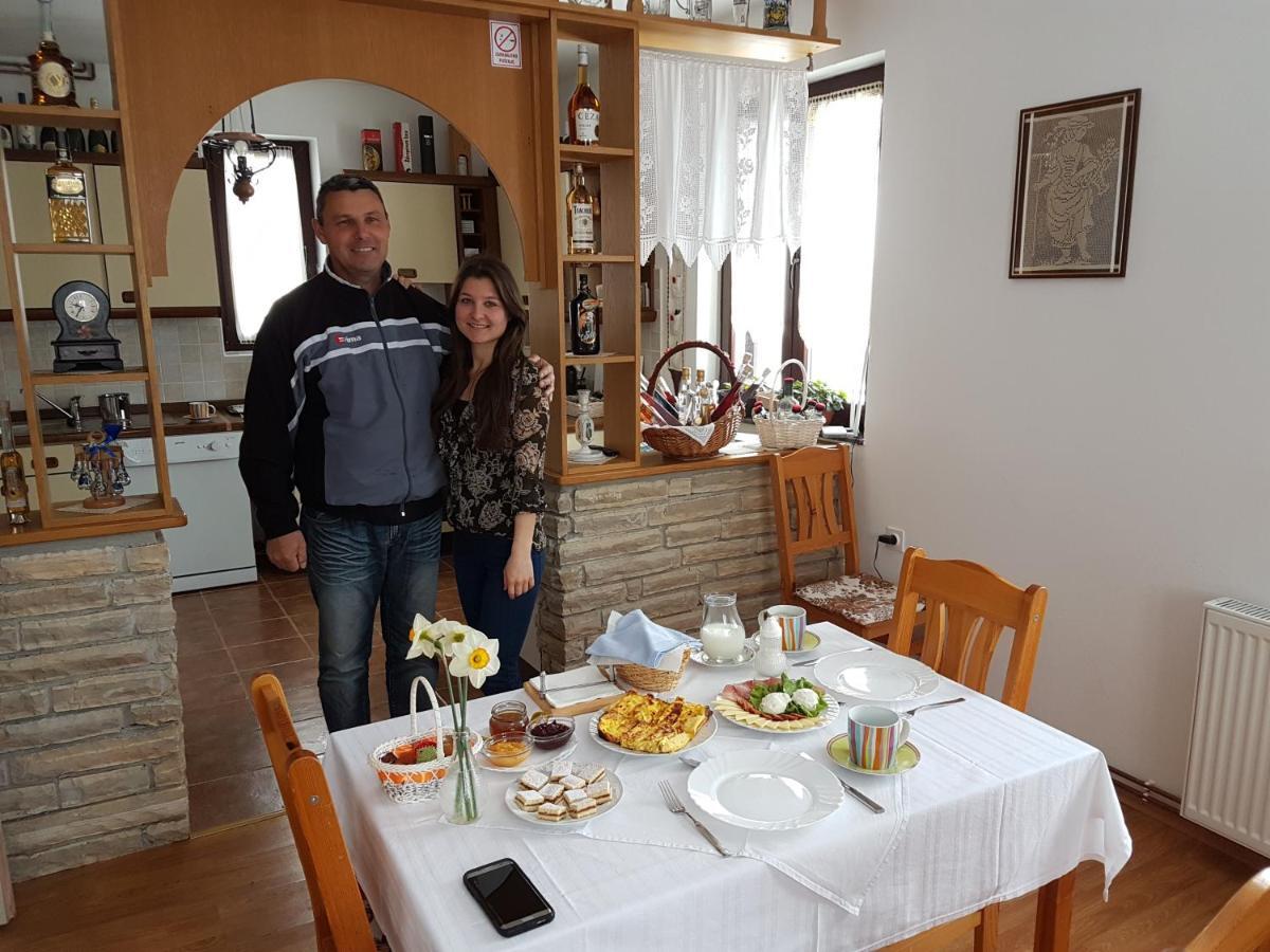 Hotel Ethno House Izvor à Vrelo Koreničko Extérieur photo